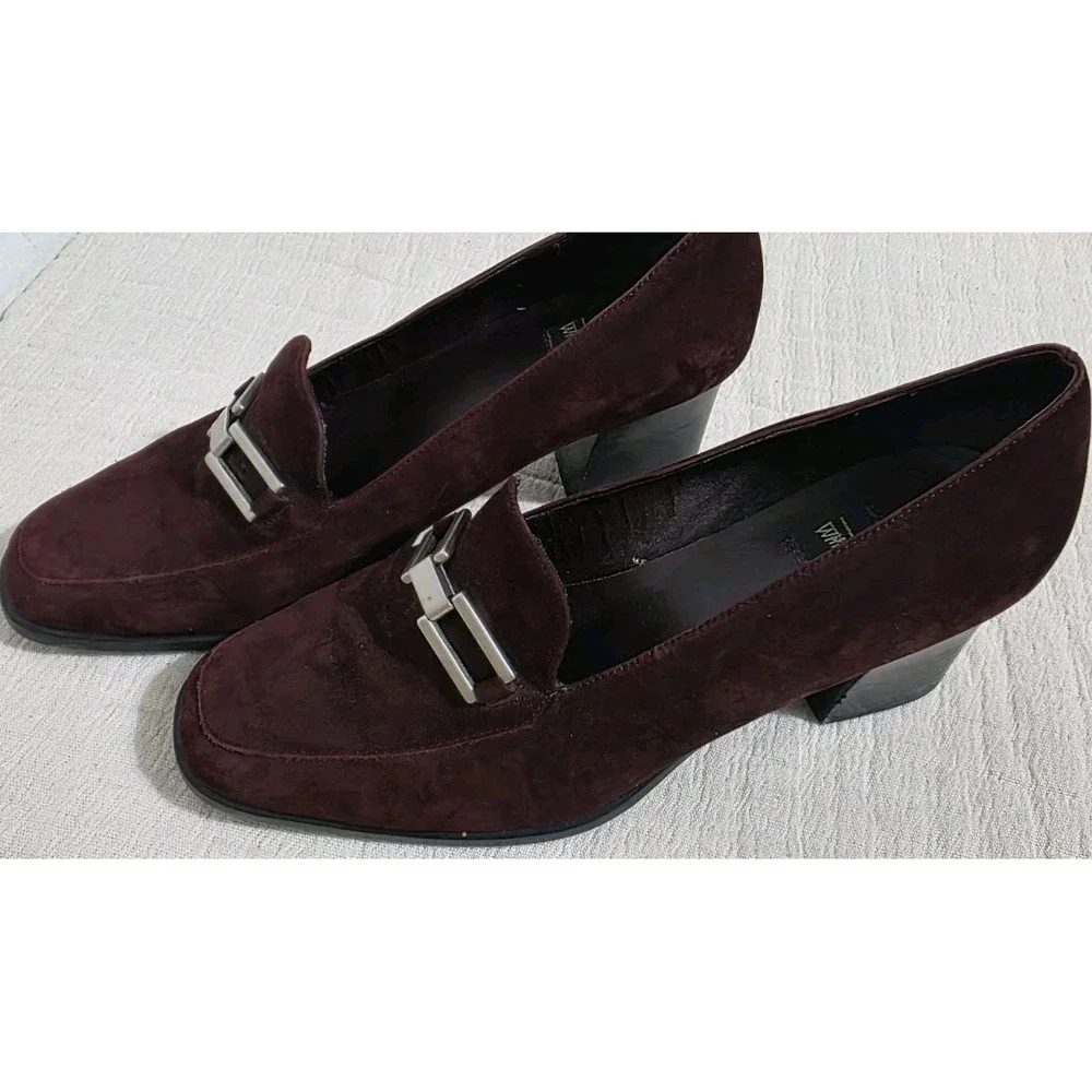 Whats What Maroon Suede Loafer Block High Heel Square Toe Silver Link Buckle 7.5